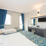 Hotell Golden Moon 3*