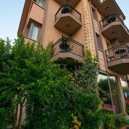 Golden Moon Hotel 3*