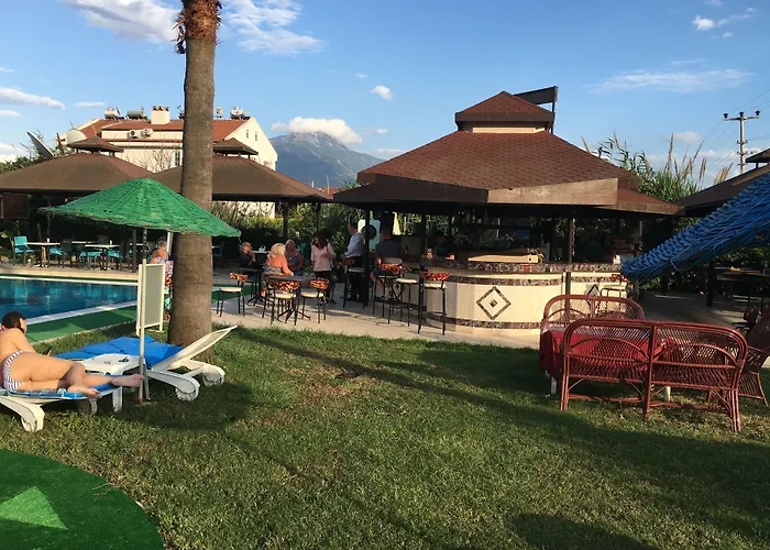 Hotel Golden Moon 3*