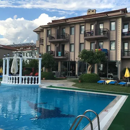 Ξενοδοχείο Golden Moon 3*