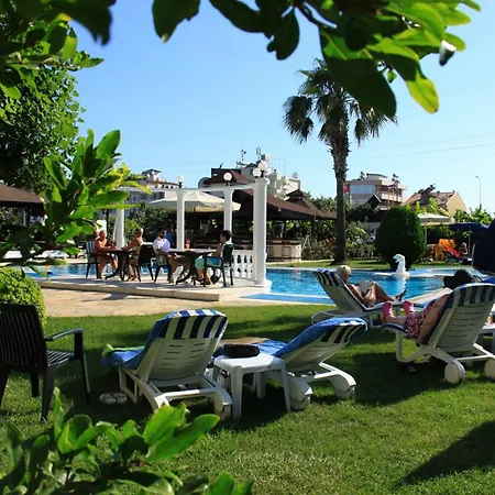 Golden Moon 3* Φετιγιέ