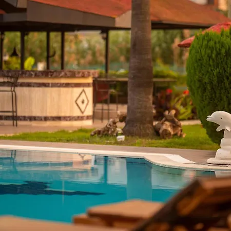 Golden Moon Hotel 3*