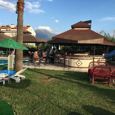 Hotel Golden Moon 3*