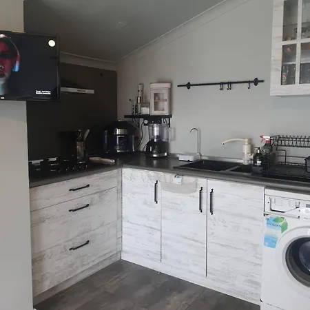 Golden Moon ホテル 3*