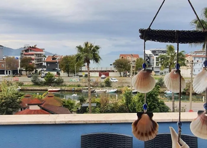 Hotel Golden Moon 3*