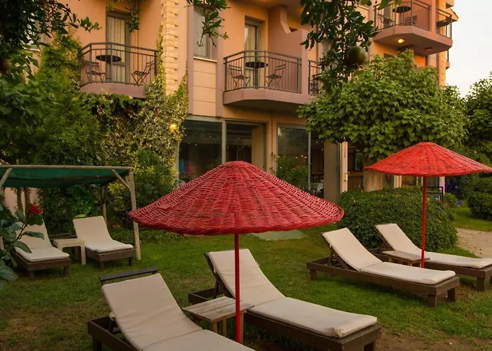 Hotel Golden Moon